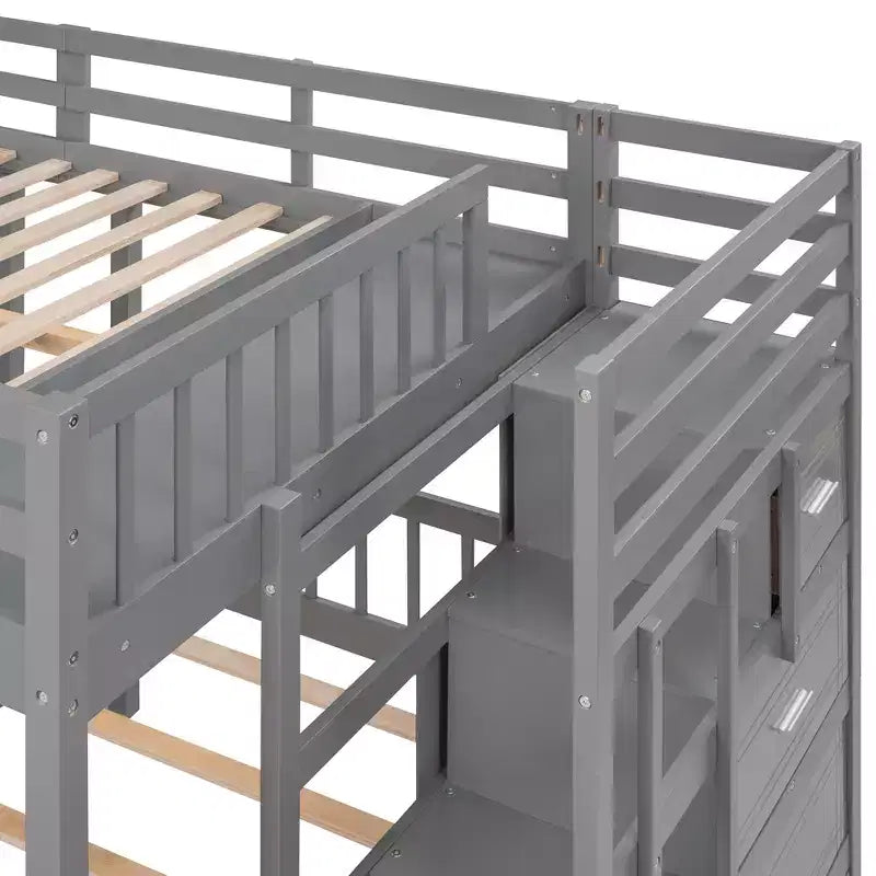 Whisen stapelbed met een twijfelaar boven een eenpersoonsbed en een extra eenpersoonsbed, houten driedubbel stapelbed met laden en valbeveiliging