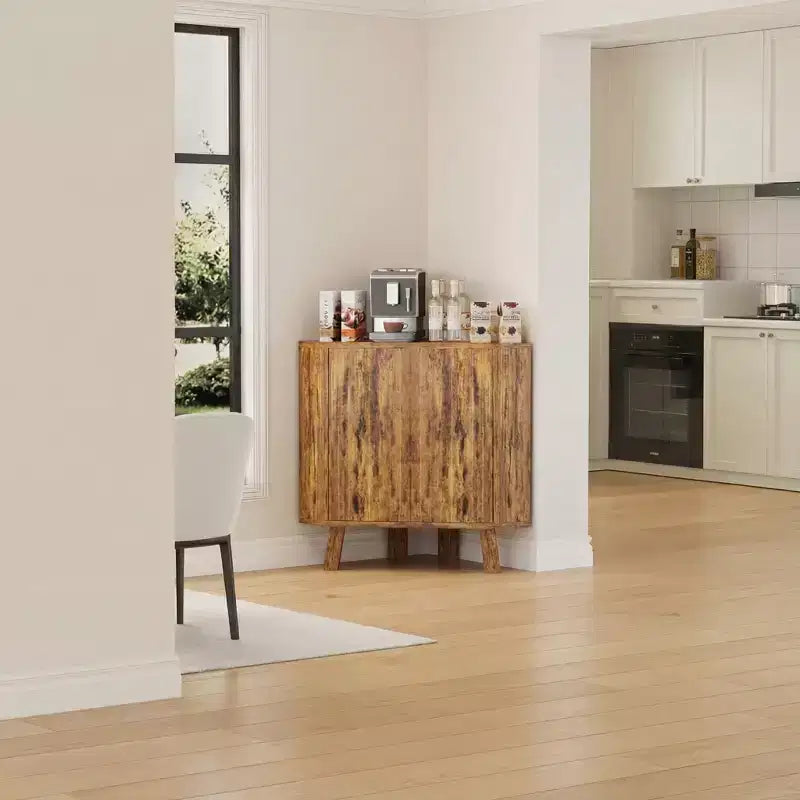 Eckschrank mit verstellbarem Einlegeboden, 3-stufiger industrieller Eck-Beistelltisch aus Holz mit Türen, dreieckiger Beistelltisch für Wohnzimmer und Küche