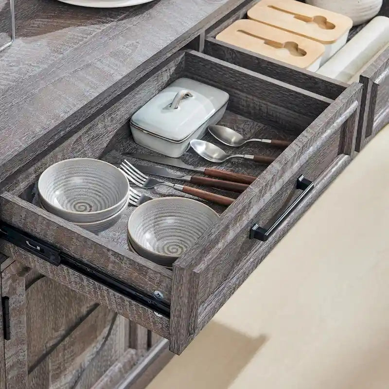 Buffet-Sideboard im Landhausstil, Kaffeebar und Weinbar für das Esszimmer - N/A