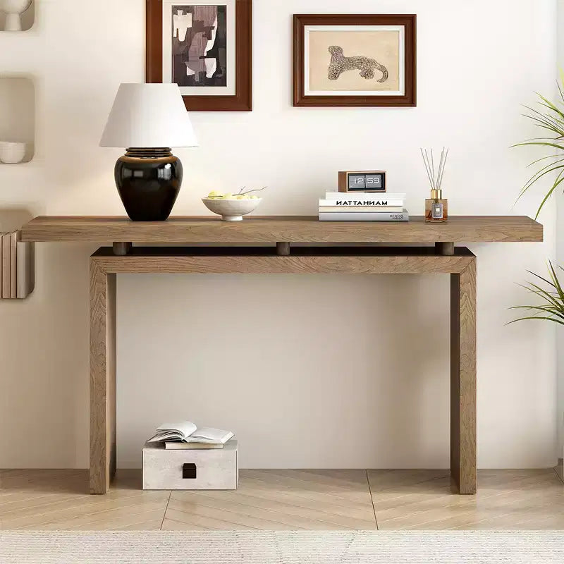 Uniek ontworpen sidetable met essenfineer, modern minimalistische stijl en slim ontworpen tafelblad, geschikt
