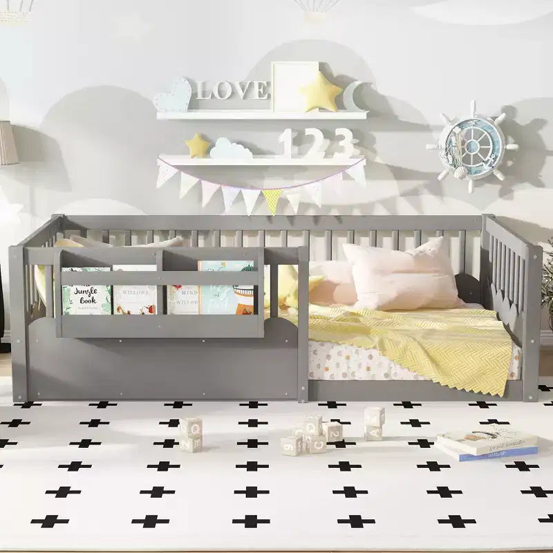 Lit au sol pour enfant Bellemave avec barrières surélevées et bibliothèque, cadre de lit Montessori en bois pour lit simple, pour filles et garçons