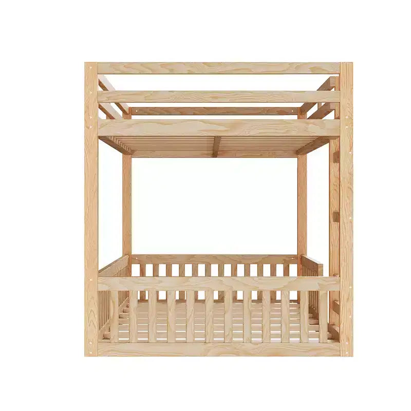Houten stapelbed met twee full-size bedden, ladder en veiligheidsleuningen, laag model met lattenbodem