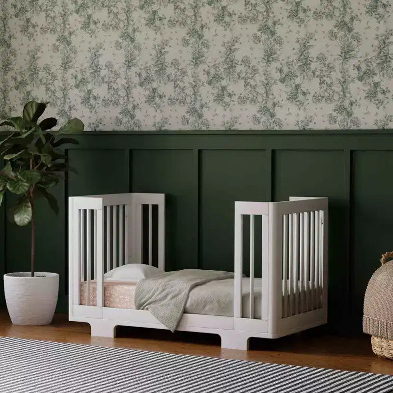 Babyletto Yuzu 8-in-1-Kinderbett, umbaubar mit Umbausets für alle Altersstufen
