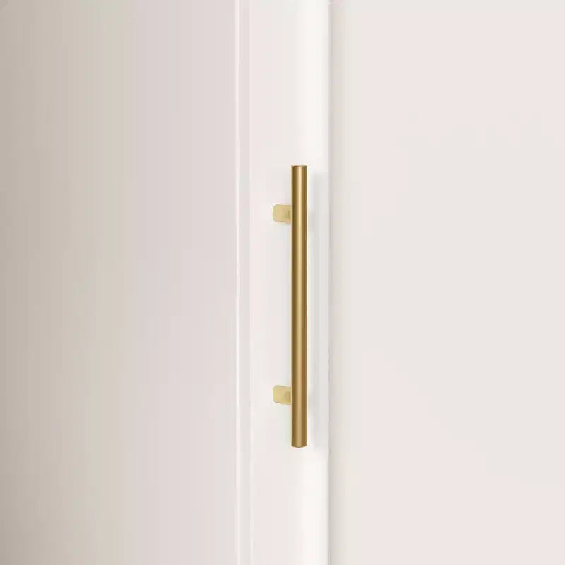 Famapy Luxe weißer modularer Kleiderschrank mit goldenen Beschlägen: Kassettentüren und Kombination verschiedener Türarten, eleganter, individuell gestaltbarer Kleiderschrank fürs Schlafzimmer
