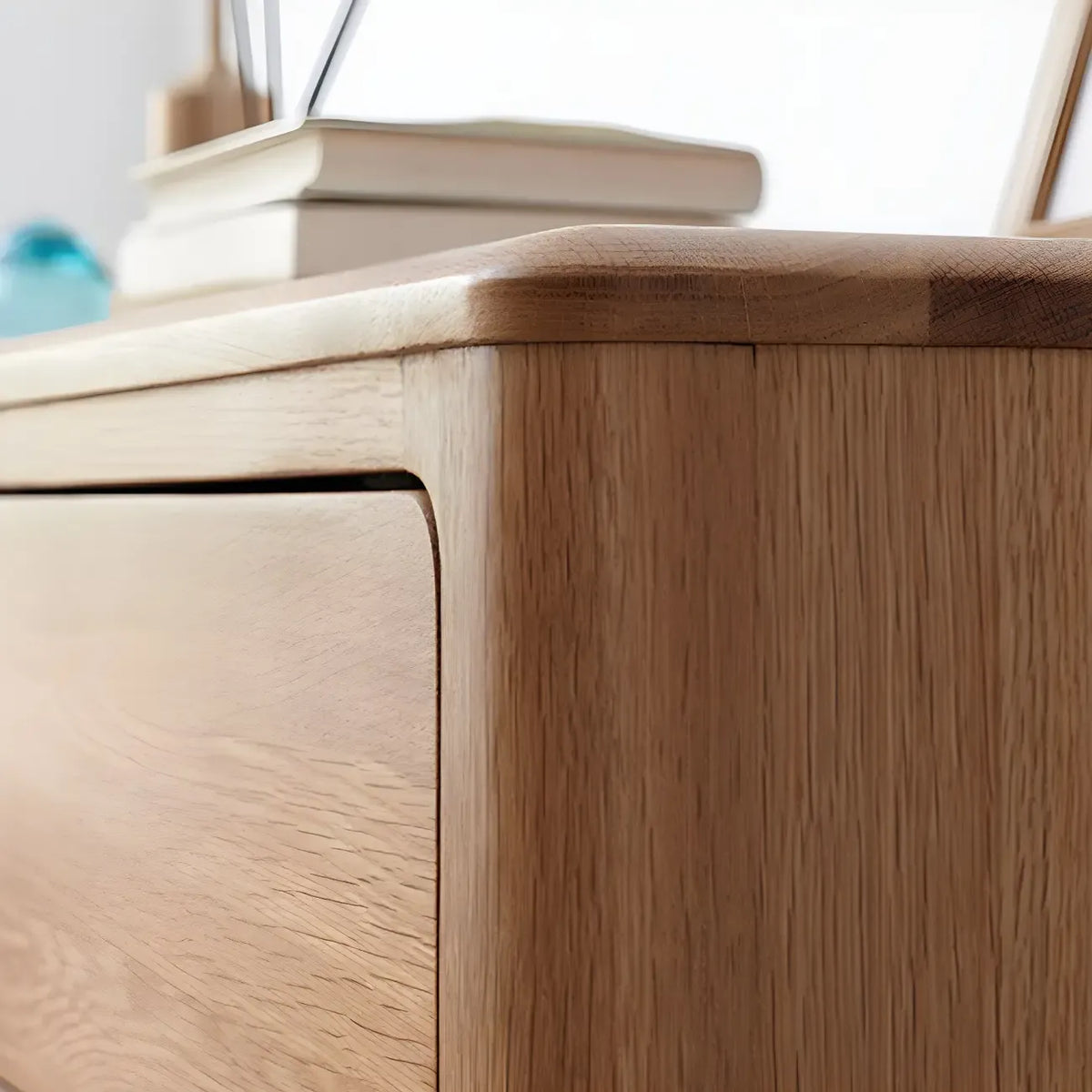 Traditionele dubbele ladekast van naturel eikenhout voor de slaapkamer