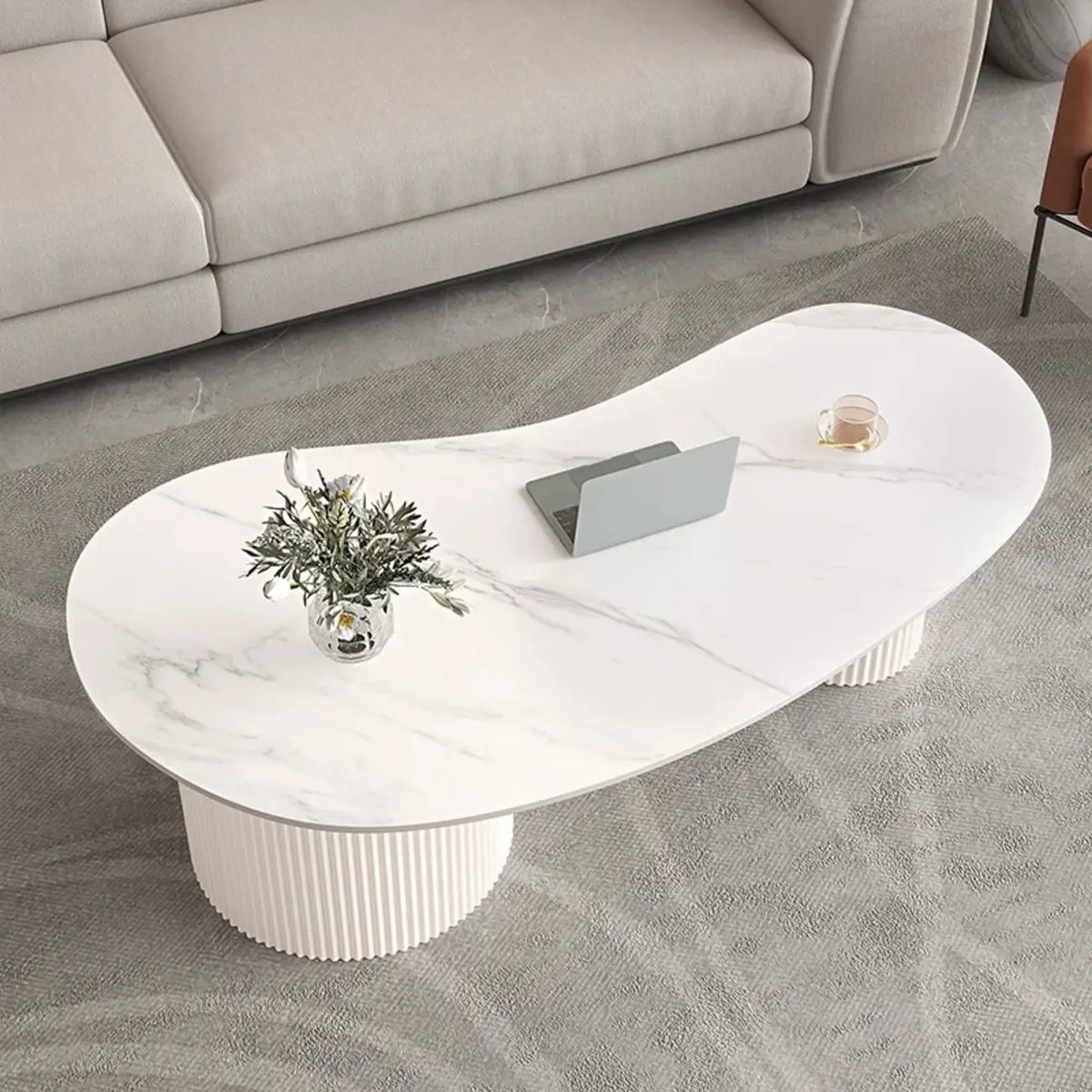 Minimalistischer weißer ovaler Couchtisch im Standardformat mit 2 Schubladen