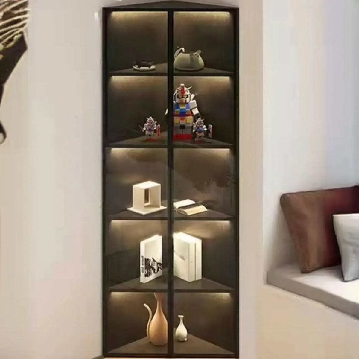 Moderne grijze metalen houten hoekvitrinekast met glazen deur