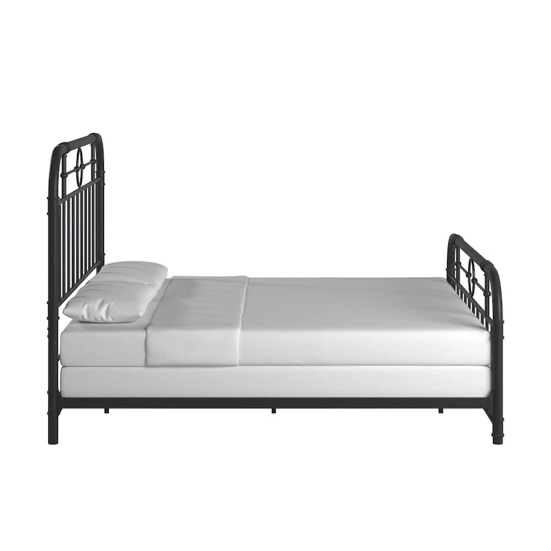 Zwart metalen bed