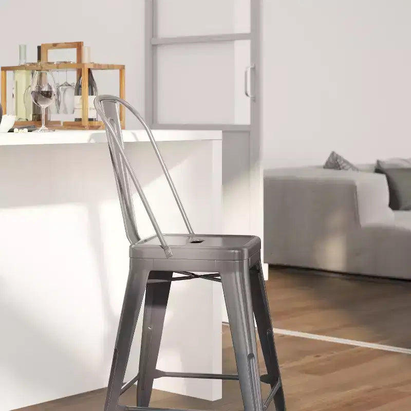 Toz Boyalı Metal Gövdeli Modern Tezgah Yüksekliğinde Tabure, Şeffaf Kaplama, İç Mekan Kullanımı İçin