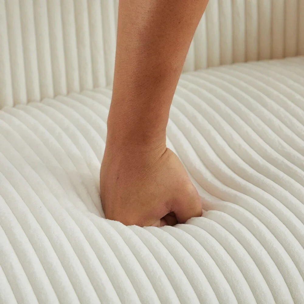 2-Sitzer-Sofa mit Cordbezug und Beinen aus Walnussholz