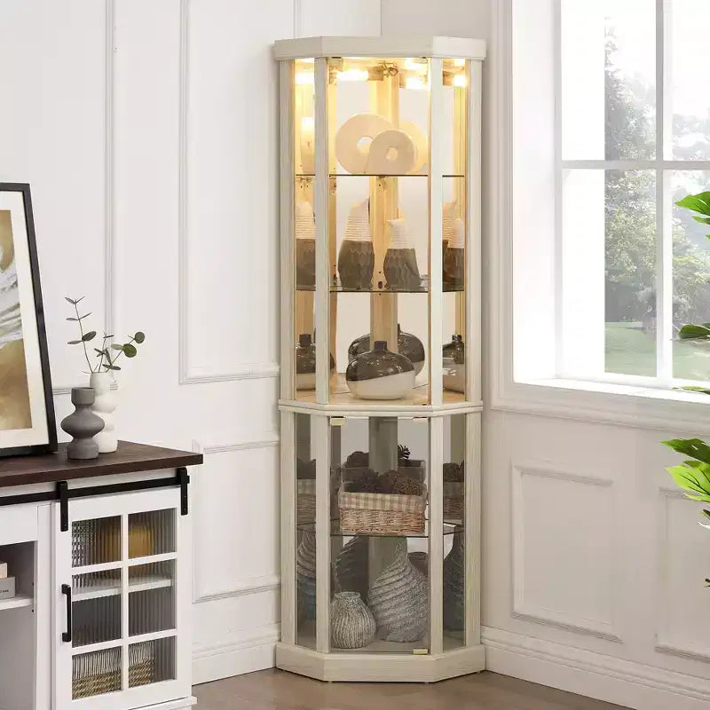 Hoekvitrinekast met glazen deuren en planken, hoekvitrine voor de woonkamer